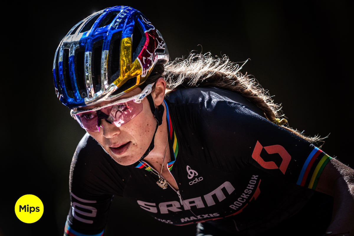 Kate Courtney wins Tour de Feminin stage on the road