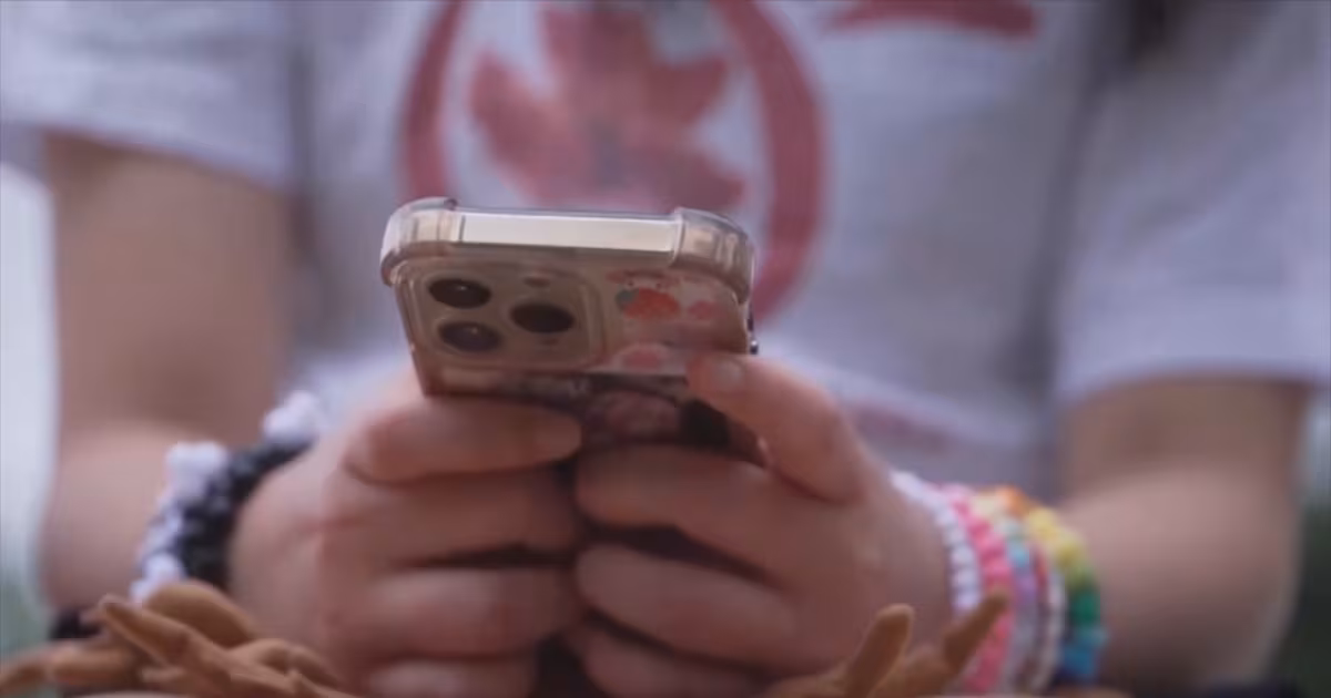 Why some Canadian parents oppose Australia-style social media ban - CTV News