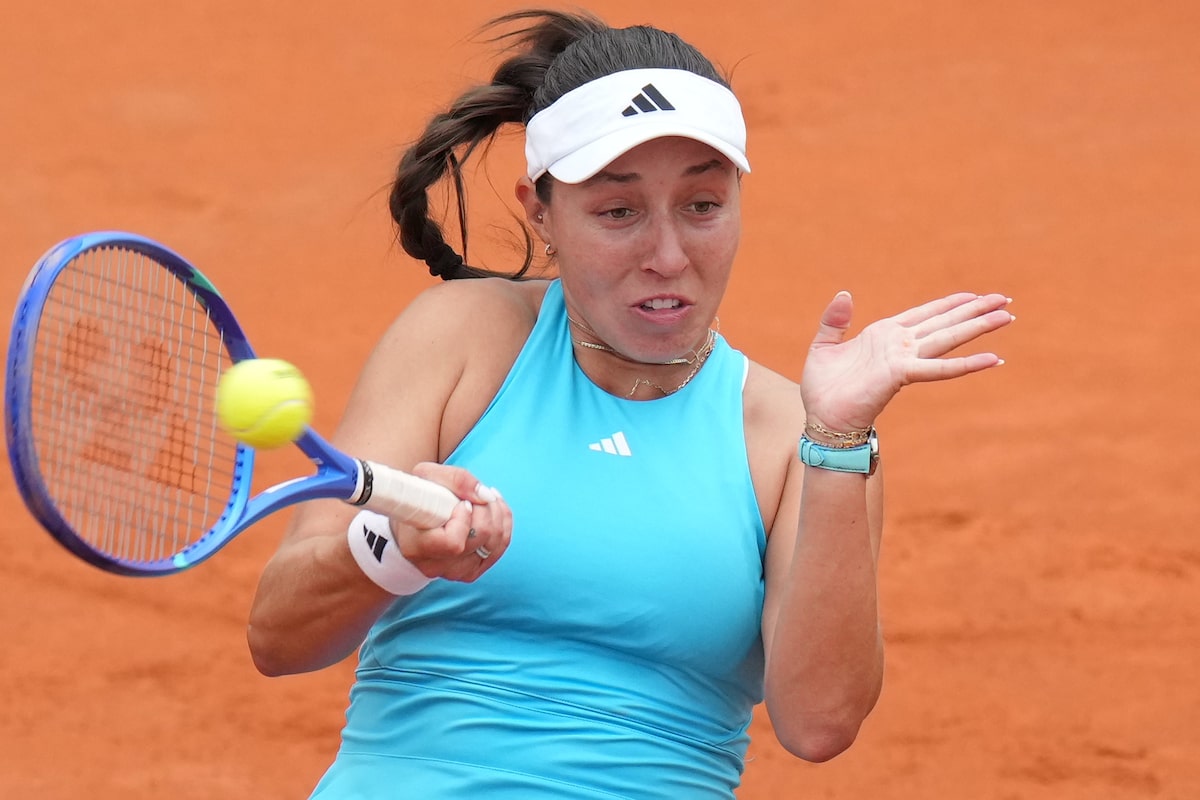 Pegula putting family experience in NFL and NHL to use in tennis prize money protest
