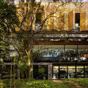 House 17-JB / Luiz Volpato Arquitetura - Image 2 of 38