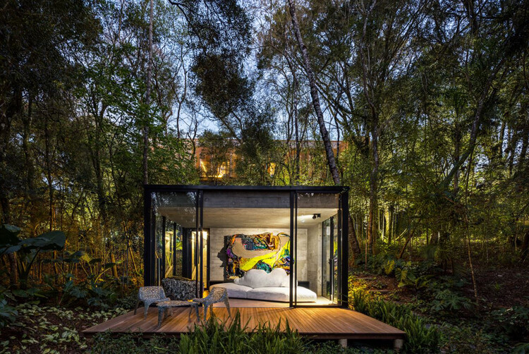 House 17-JB / Luiz Volpato Arquitetura - Image 1 of 38