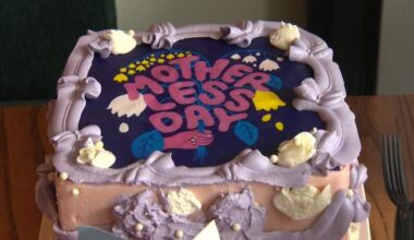 Motherless Day events gain popularity with ‘pity parties’ for those grieving and celebrating mom - Winnipeg