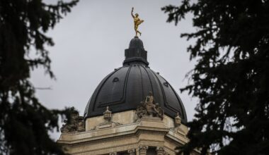 Manitoba's Opposition calls for an income-tax cut to be tacked onto the budget bill