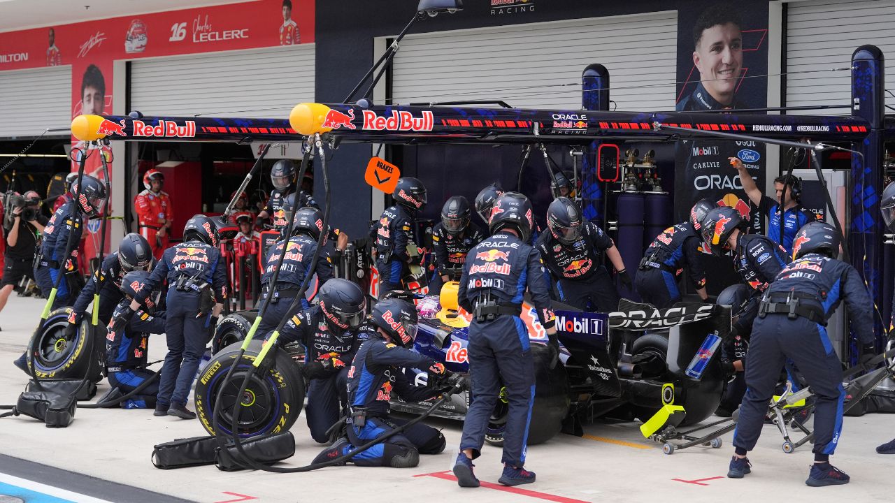 F1 leaders agree to engine design change, hope to increase competition