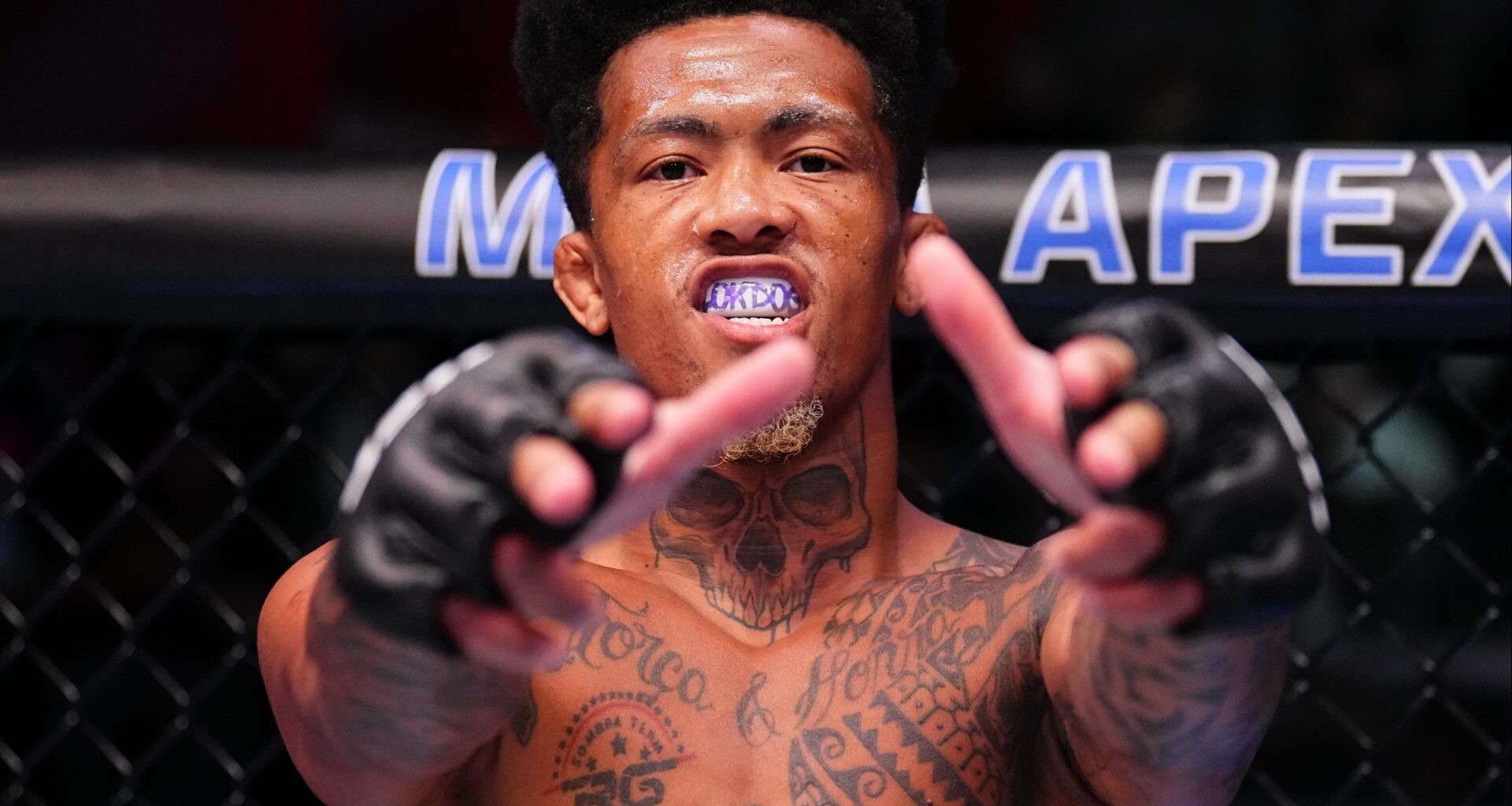 Vinicius Oliveira enters the Octagon at the UFC Apex