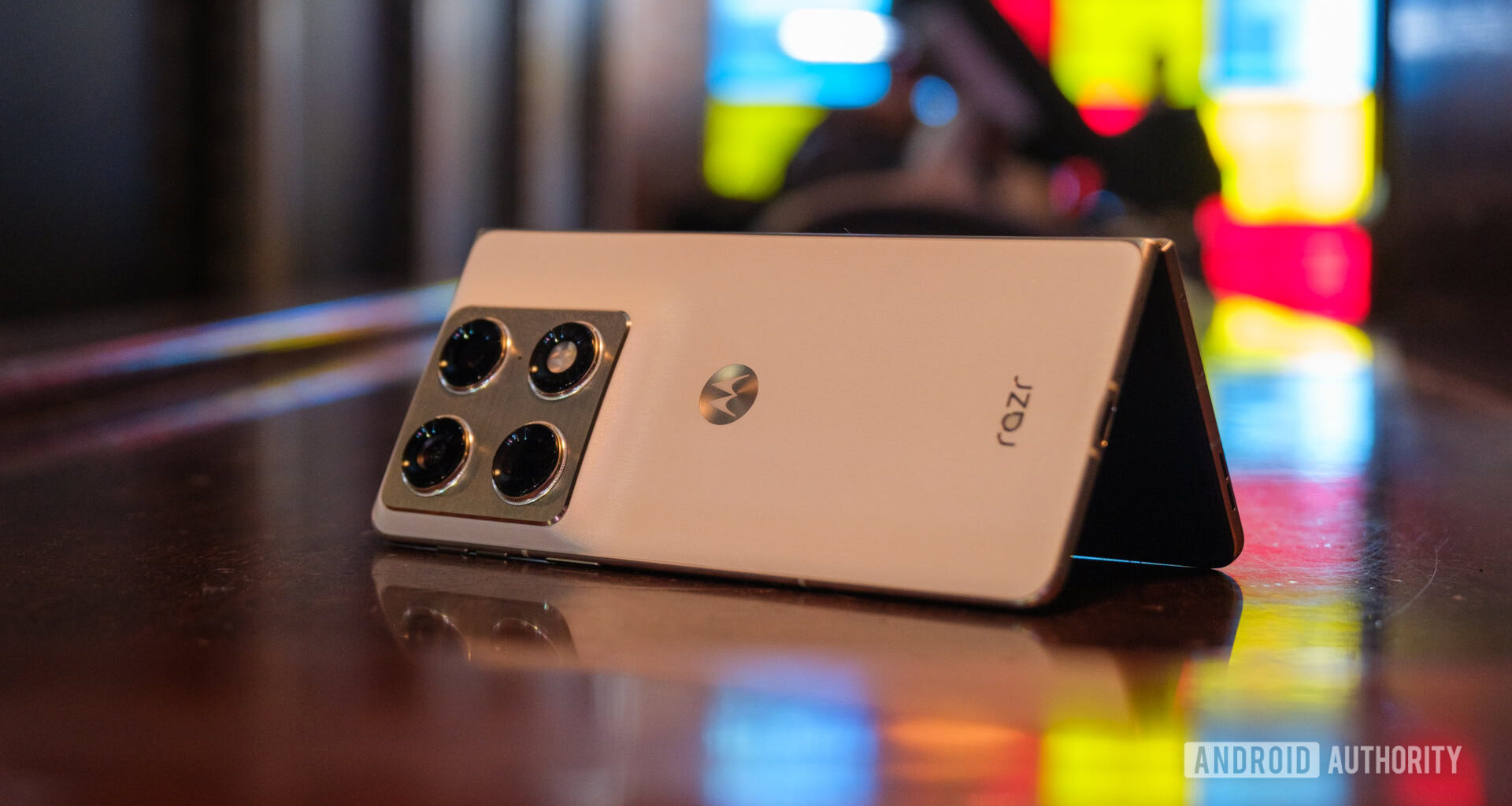 5 Android phones you should buy instead of the Motorola Razr Fold