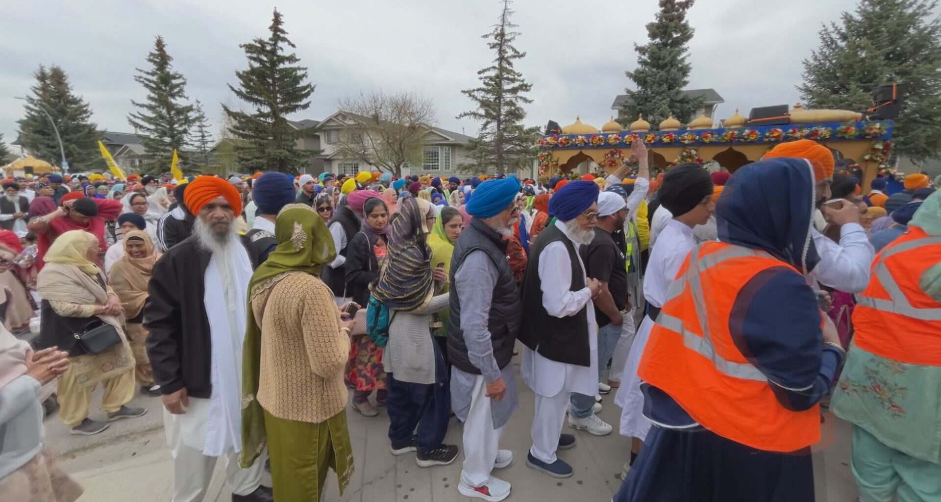 Thousands celebrate Sikh spring festival of Vaisakhi in Calgary