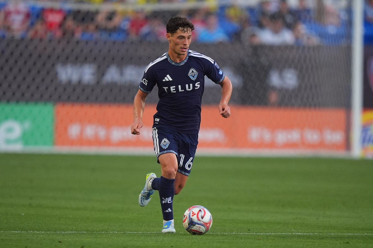 Whitecaps beat Dallas 3-2 to extend unbeaten streak to seven