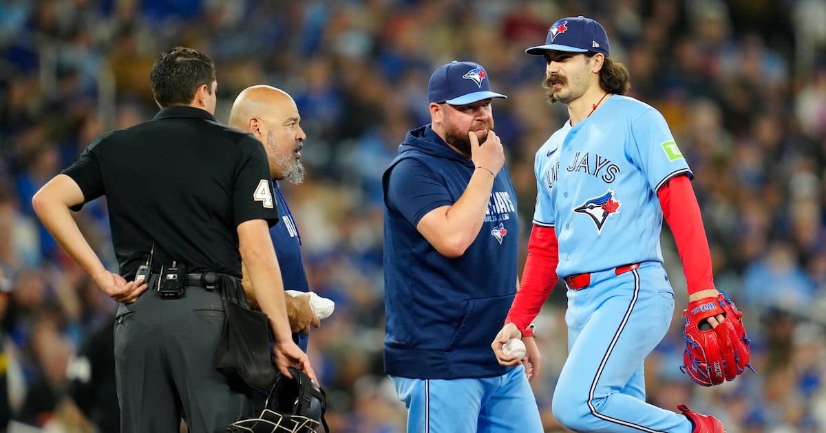 Dylan Cease, Vladimir Guerrero Jr. both exit Sunday’s series finale against Pittsburgh Pirates