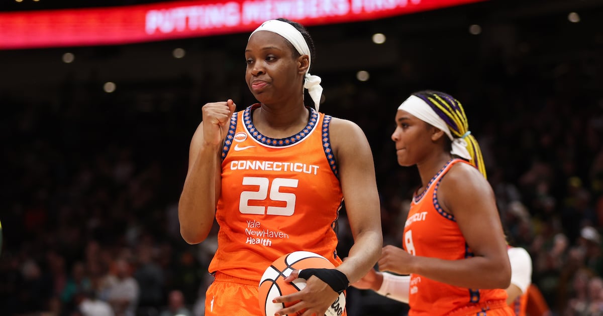 Kennedy Burke’s three-point play in final seconds leads Connecticut Sun to 1st win of the season, over Seattle Storm