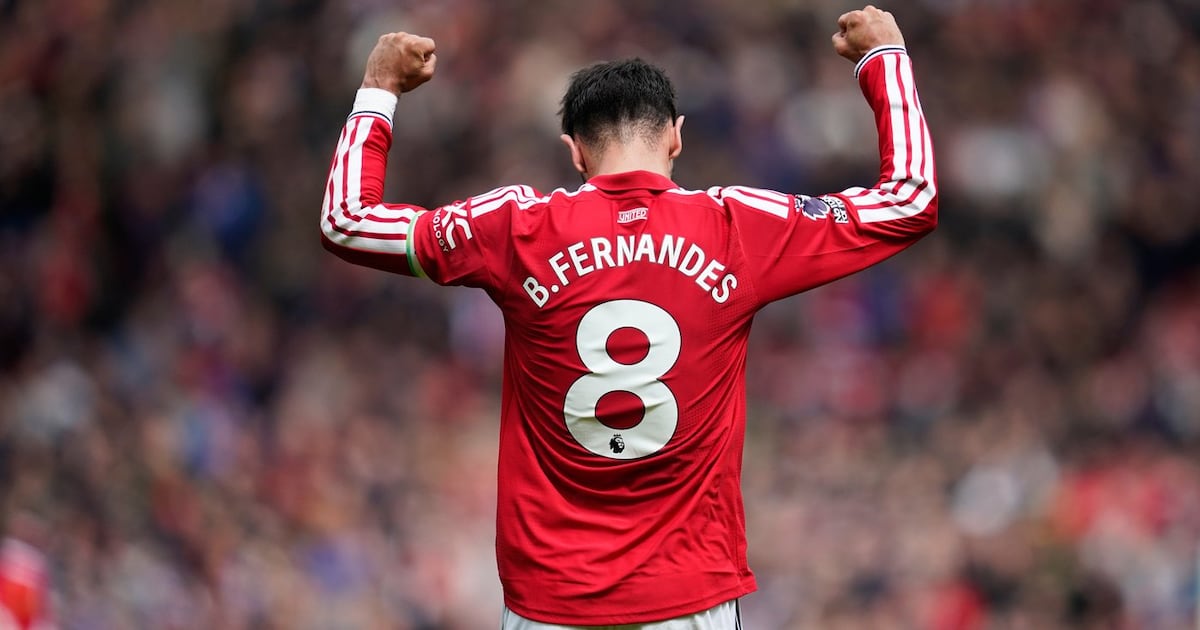 Bruno Fernandes wins the Premier League player-of-season award