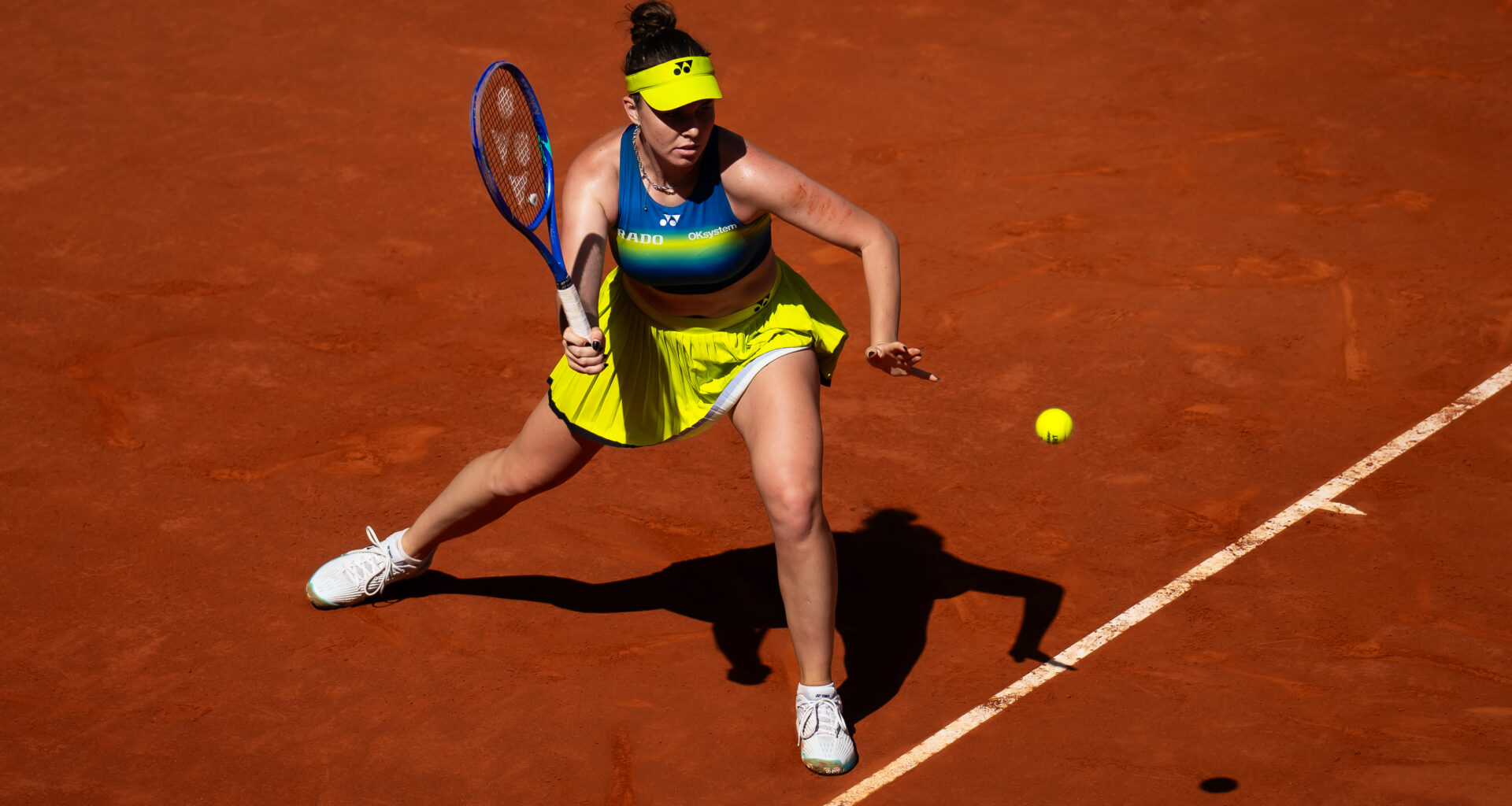 Noskova gives back, Mertens misses her dogs