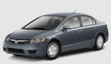 Montreal police looking for vehicle believed to be involved in fatal hit-and-run