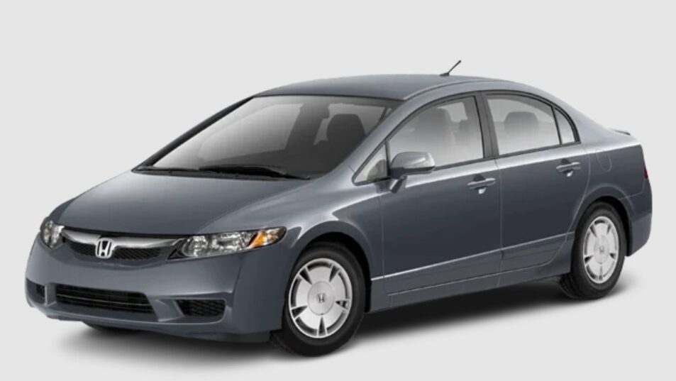 Montreal police looking for vehicle believed to be involved in fatal hit-and-run