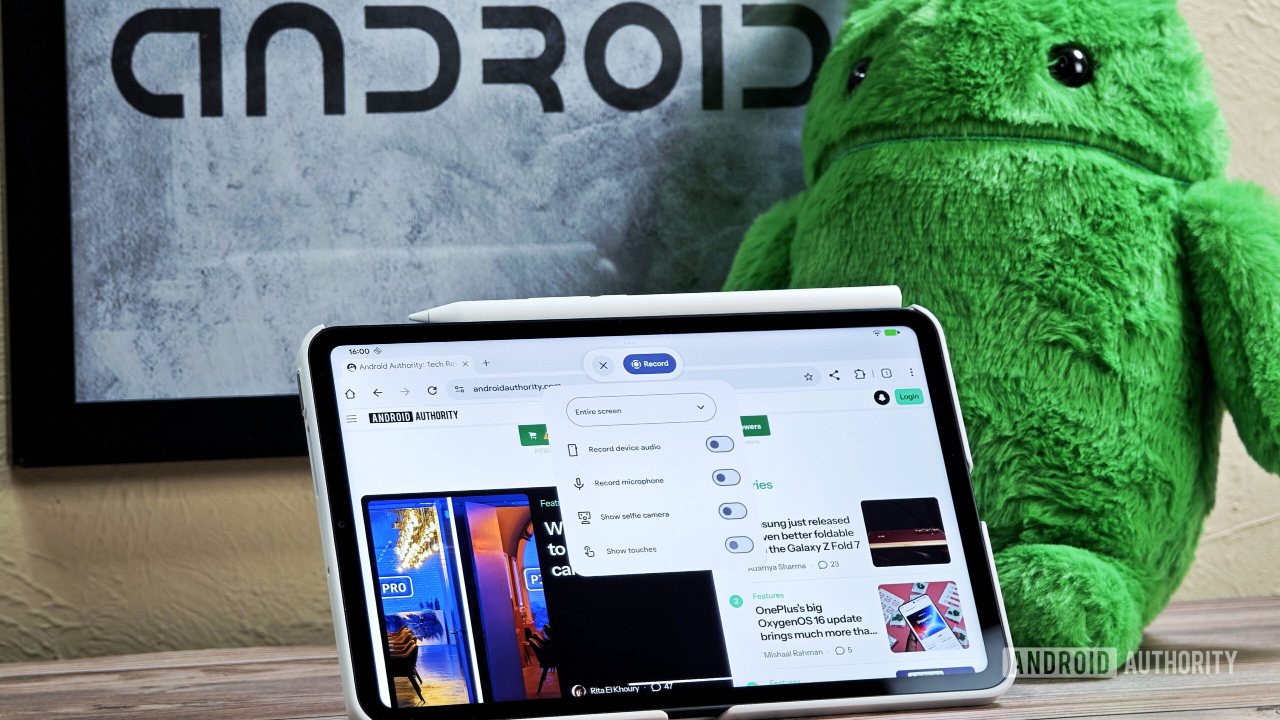 Photo of new screen recorder toolbar on an Android tablet Photo of new screen recorder toolbar on an Android tablet