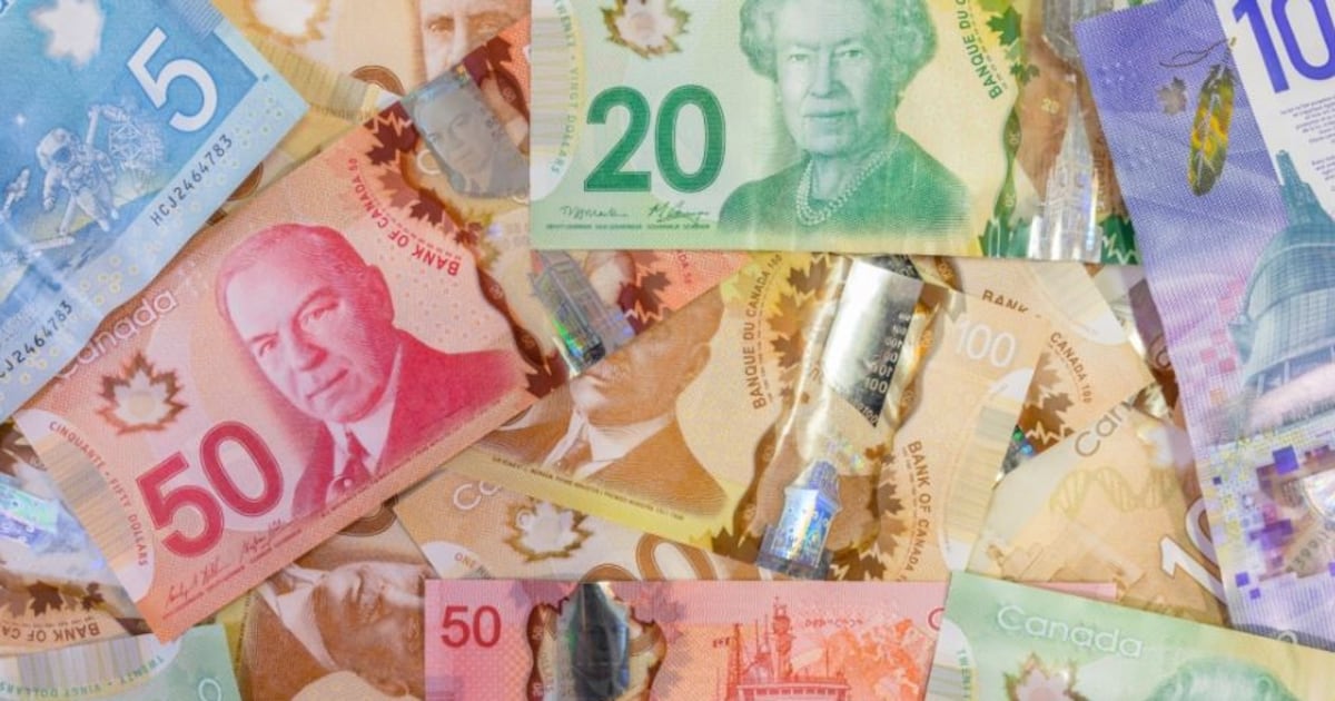 ‘It’s a little uncertain’: Londoners react to Canada entering technical recession - CTV News
