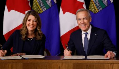 ‘You have to work it out’: Premier Danielle Smith says signing MOU shows that she is pro-federalist - CTV News