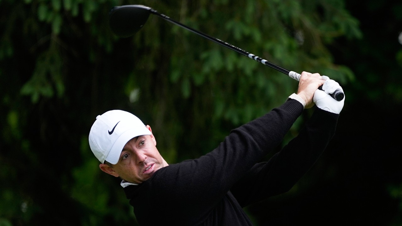 McIlroy struggles early, through toe injury at PGA Championship