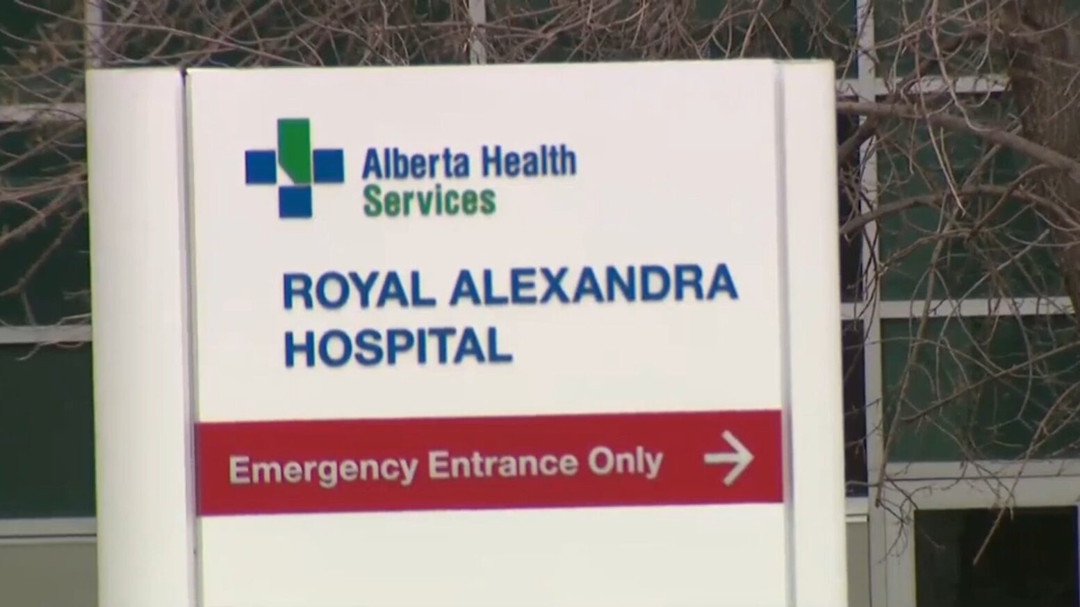 Patient death in Edmonton ER under investigation as doctors warn of ongoing overcrowding crisis