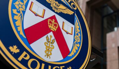 Hundreds of 911 calls rerouted from Toronto Police
