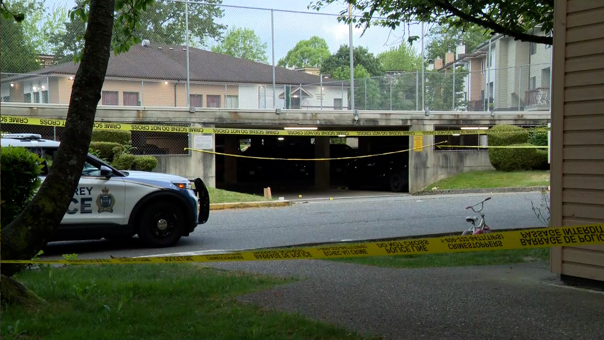 Click to play video: '2 Surrey teens dead in double homicide linked to burned vehicle'