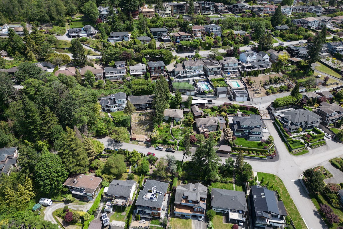 Homeowners using alt lenders are struggling to graduate to mainstream mortgage providers
