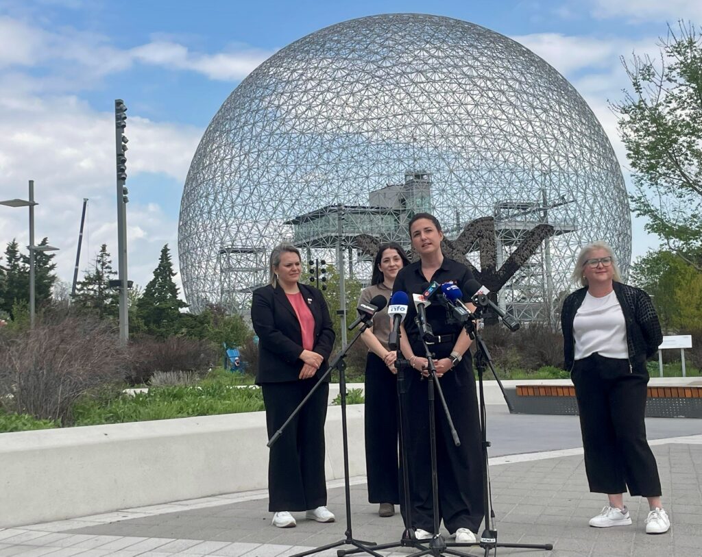 photo of F1 strategiest outside jean-drapeau dome