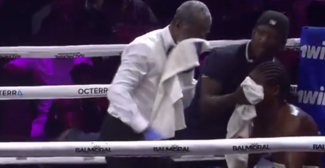Tear gas?!? Nigerian boxing event suddenly derailed by apparent chemical attack