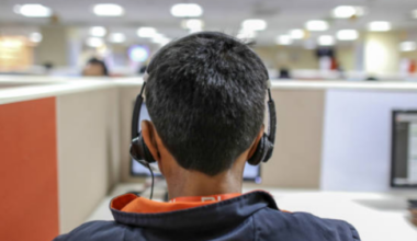 AI ‘accent masking’ at overseas call centres sparks union backlash in Canada
