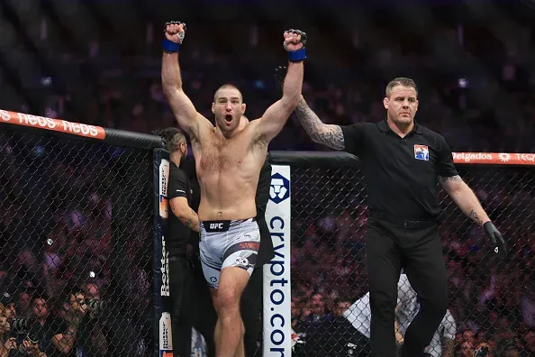 Carlos Prates is likely to fight for the UFC welterweight title, which is currently held by Islam Makhachev, soon