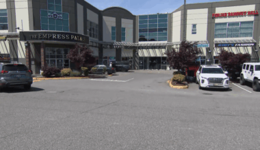 The Surrey Police Service (SPS) says it is investigating after a robbery with a knife at a business Wednesday.