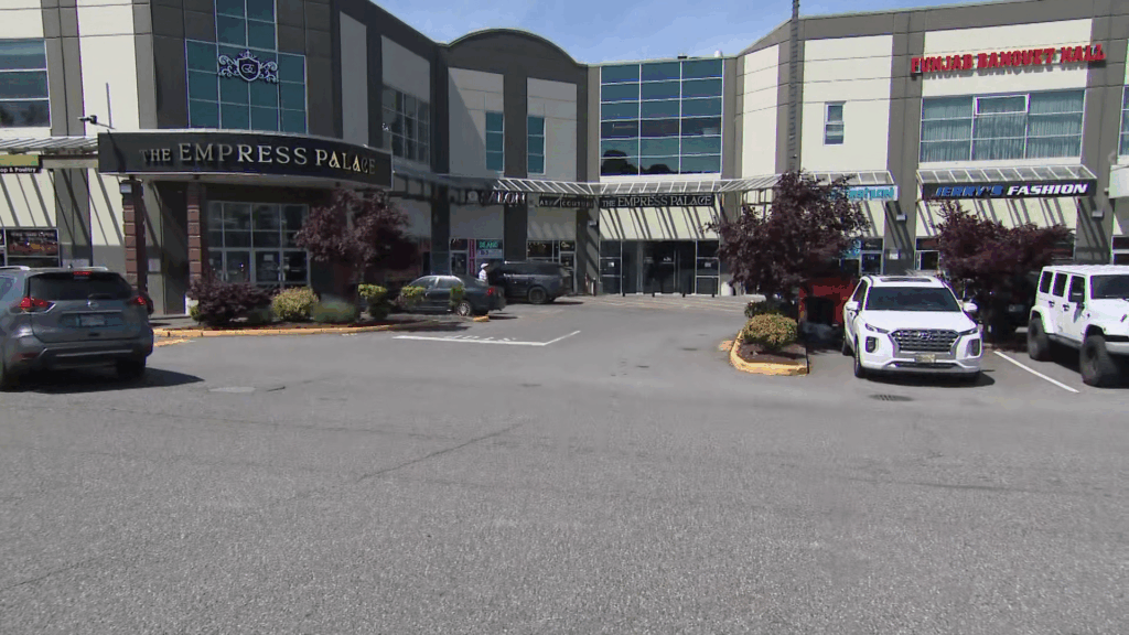 The Surrey Police Service (SPS) says it is investigating after a robbery with a knife at a business Wednesday.