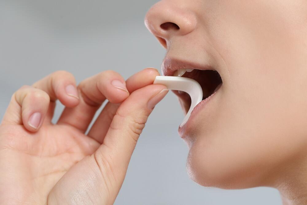 Found in chewing gum. Erythritol (Photo: Shutterstock) לעיסת מסטיק