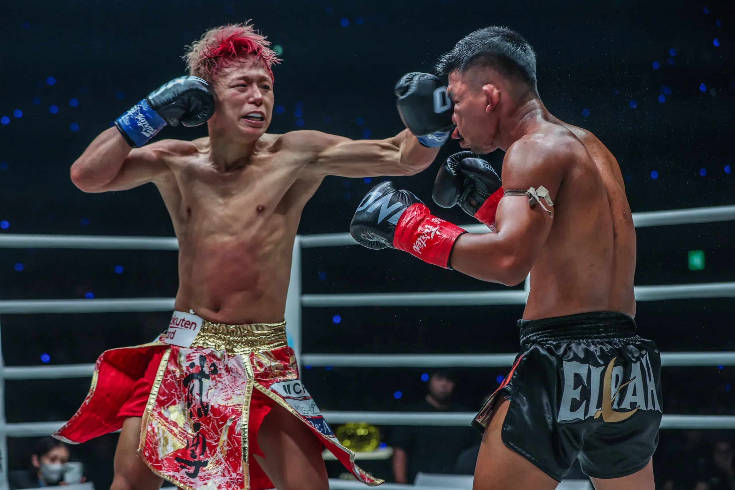 Takeru punches Rodtang in their rematch