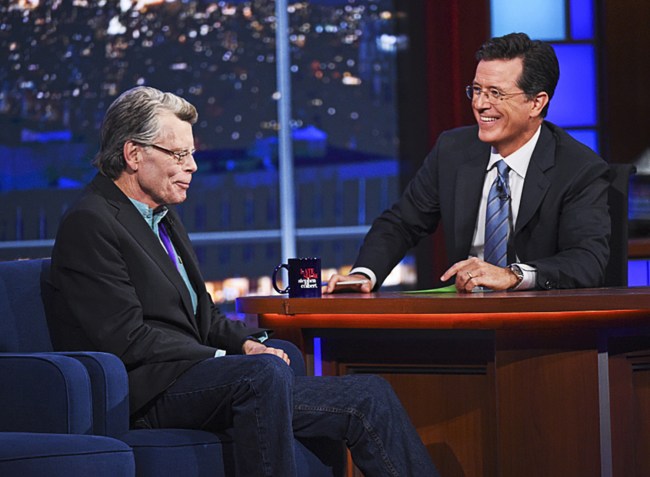THE LATE SHOW WITH STEPHEN COLBERT, l-r: Stephen King, Stephen Colbert, (Season 1, Episode 4, aired September 11, 2015). ph: Jeffrey R. Staab/©CBS/courtesy Everett Collection