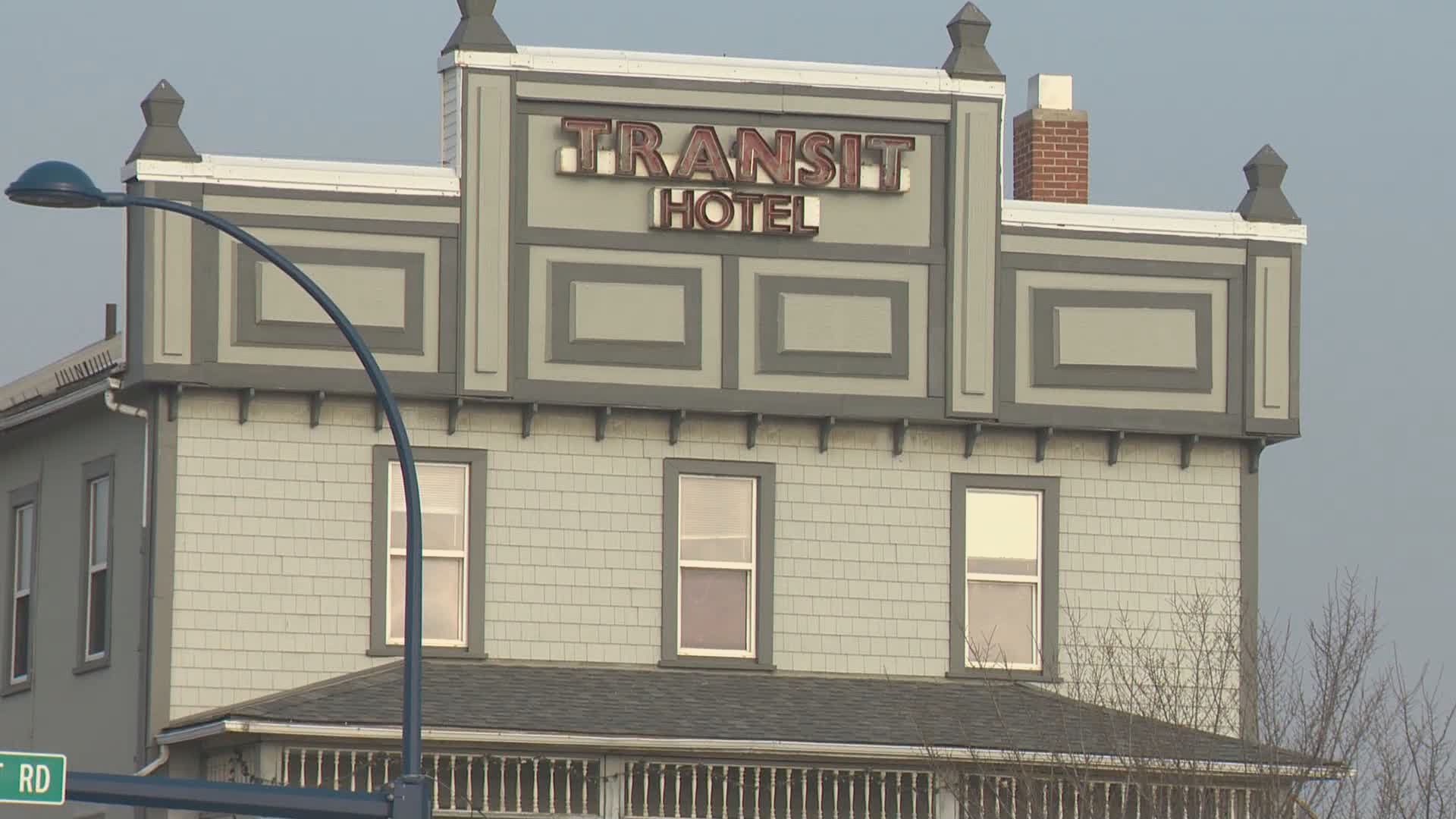 Click to play video: 'New restaurant set to open in Edmonton’s iconic Transit Hotel'