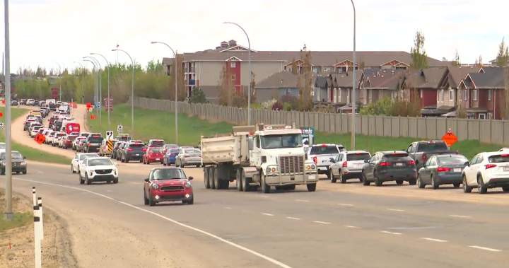 Terwillegar Drive expansion construction ramps up at Anthony Henday Drive - Edmonton
