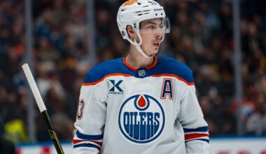 Oilers need to build their third line around Nugent-Hopkins