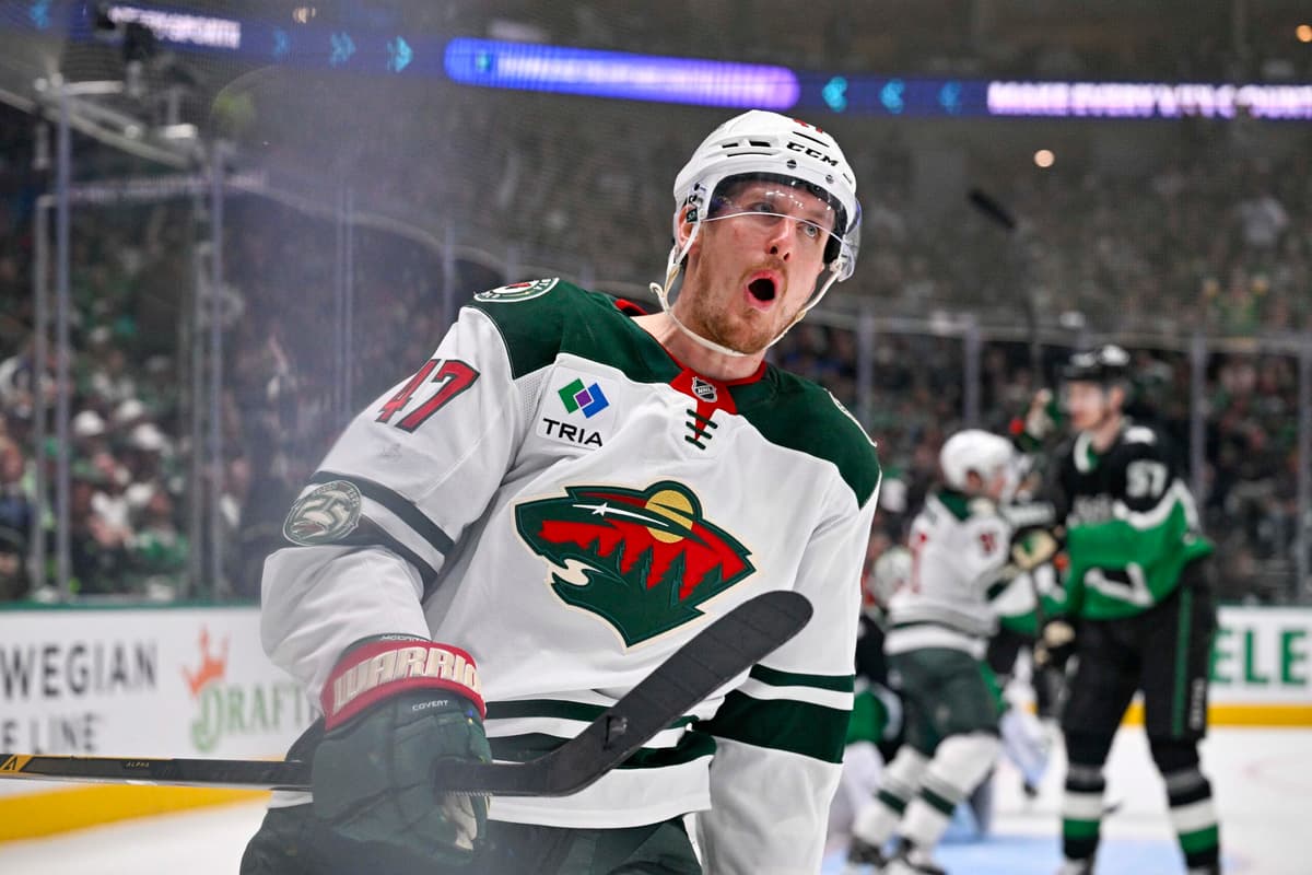 Should the Canucks target Michael McCarron in free agency?