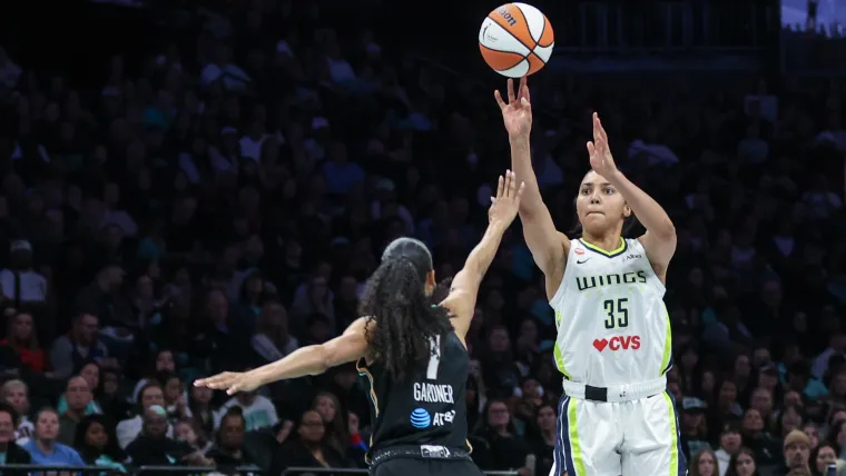 Wings' Azzi Fudd ties Caitlin Clark with incredible outburst image