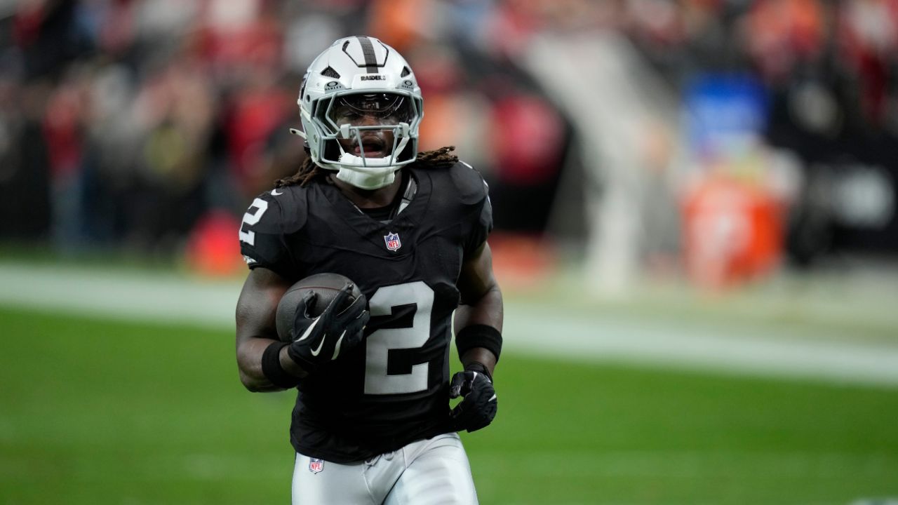 A new offensive line and same heavy workload for Jeanty and Raiders