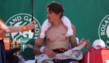 Heat wave at French Open impacts clay courts, sends fans to sprinklers
