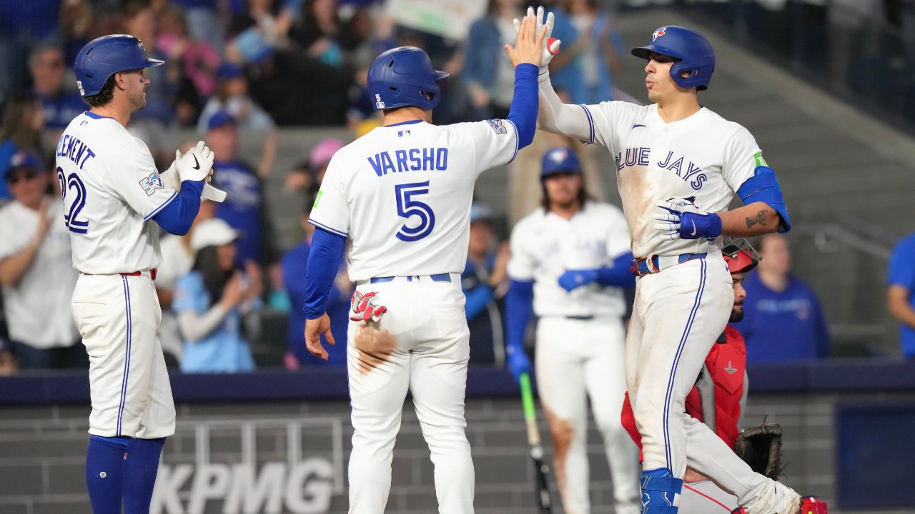 Blue Jays win big with offensive outburst against Angels
