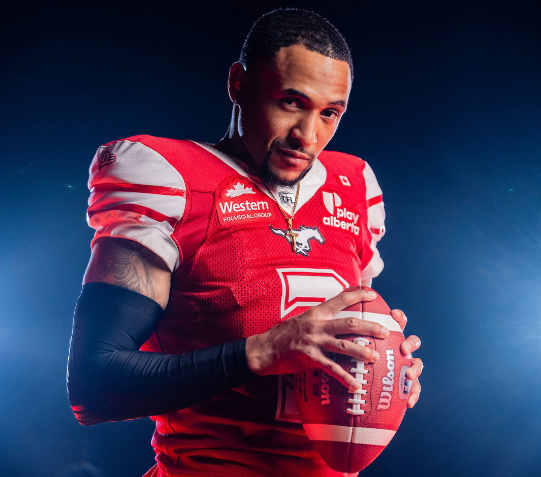 Vernon Adams Jr. signs contract extension with Calgary Stampeders