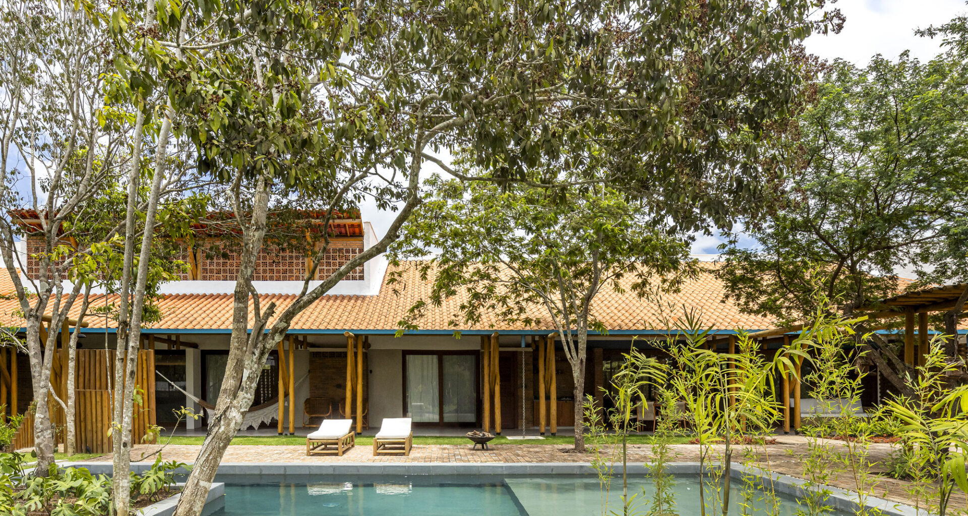 Casa Chamego / Pablo Patriota Arquitetos Associados