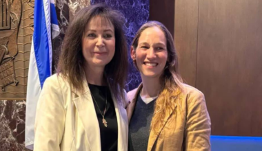 Classroom antisemitism in full swing, U.S. academic tells Winnipeg synagogue