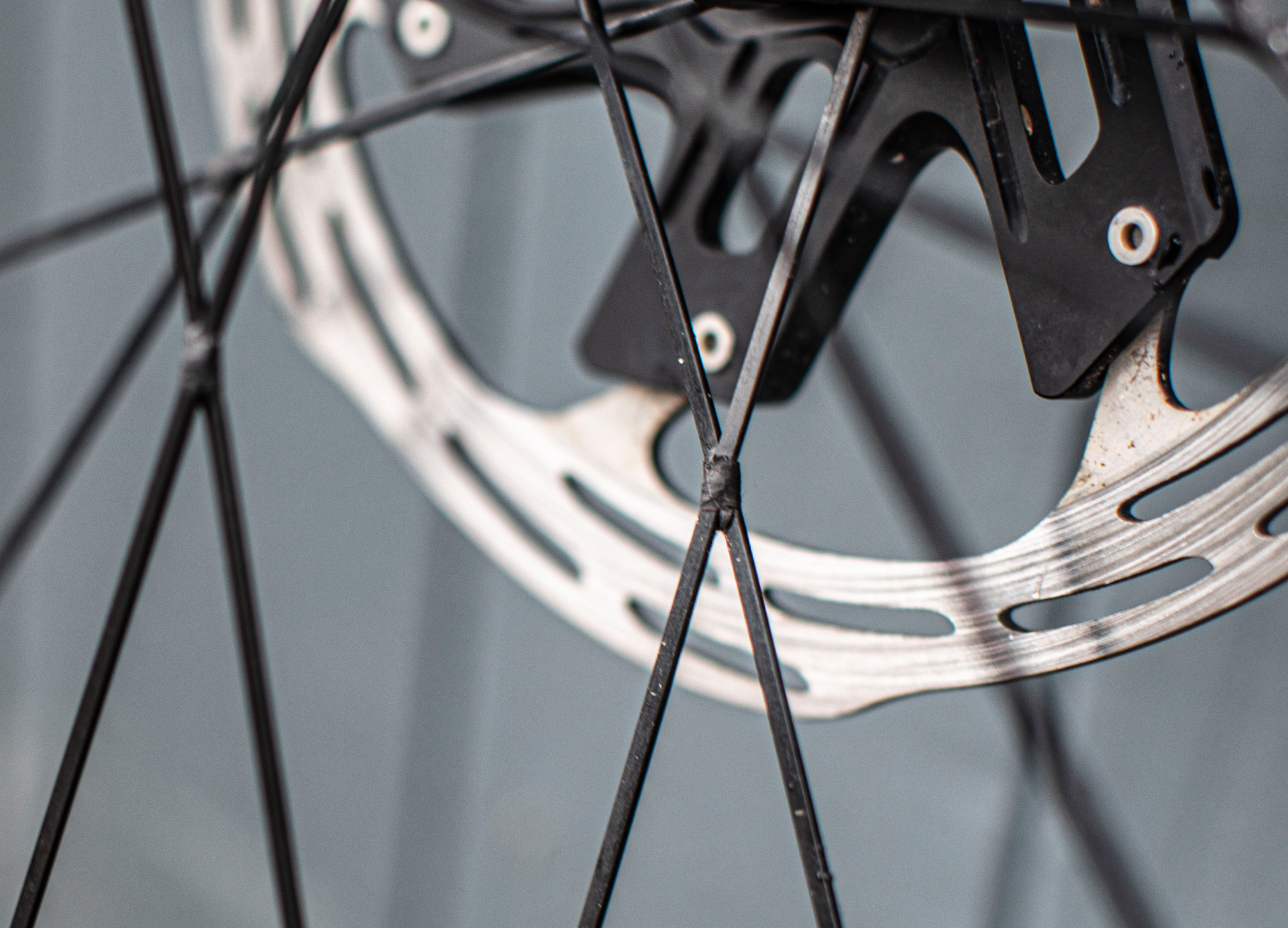 Close up of carbon-wrapped spokes of Tune Yokto 4550 wheels