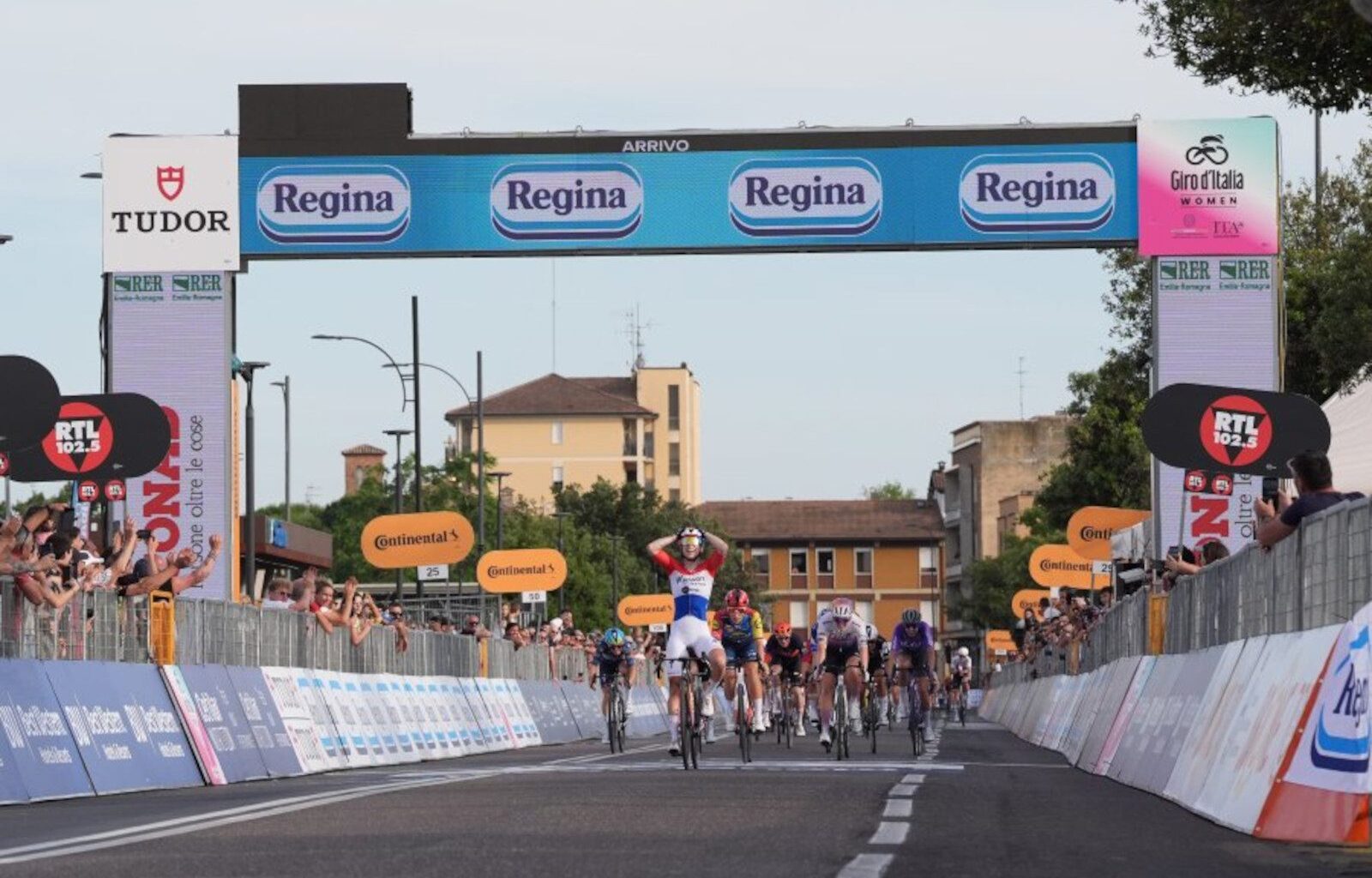 "Astonished." SD Worx-Protime hits back at Wiebes's stunning Giro DSQ