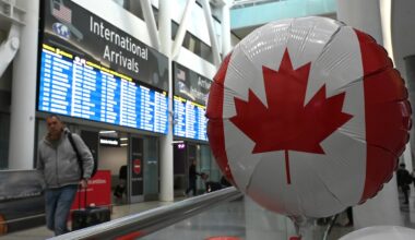 How selling off Canada’s airports could build tens of billions of dollars of public transit