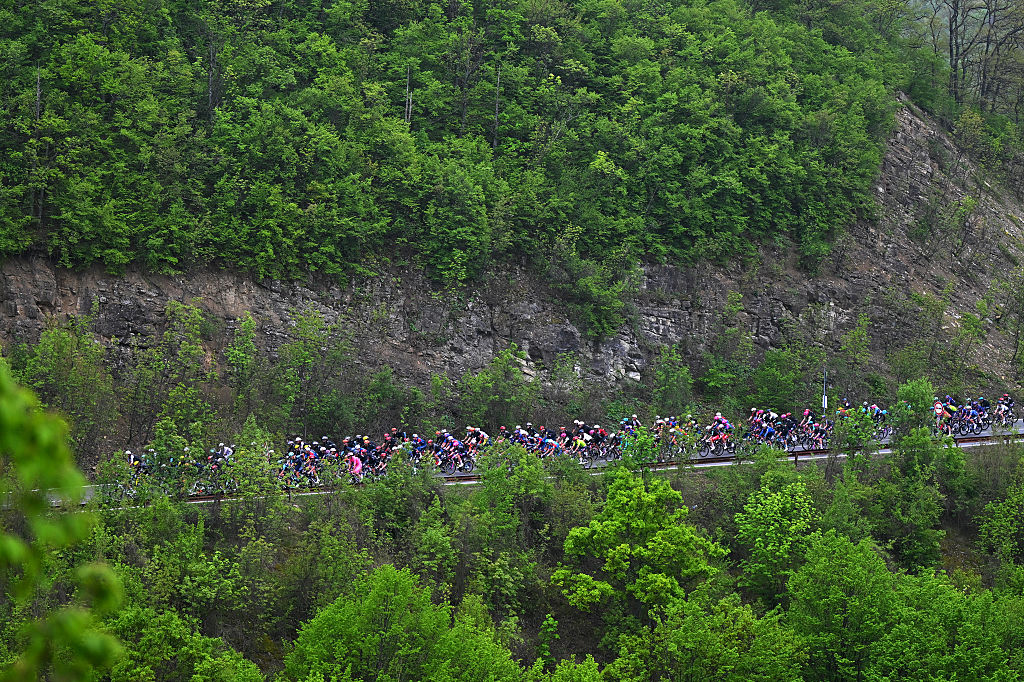VELIKO TARNOVO, BULGARIA - MAY 09: A general view of the peloton climbing to the Vratnik Pass (940m) during the 109th Giro d&amp;apos;Italia 2026, Stage 2 a 221km stage from Burgas to Veliko Tarnovo / #UCIWT / on May 09, 2026 in Veliko Tarnovo, Bulgaria. (Photo by Tim de Waele/Getty Images)